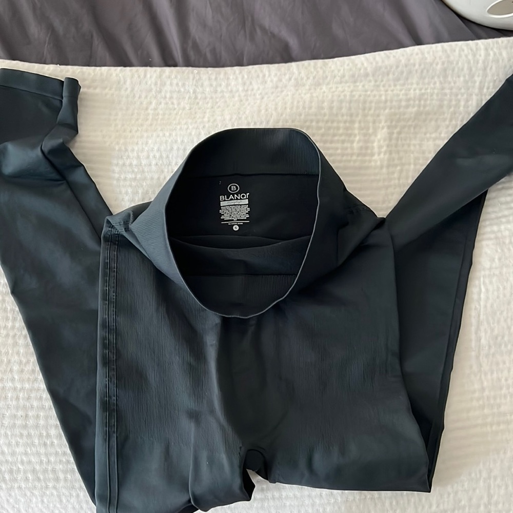 BLANQI® Everyday™
Highwaist Postpartum + Nursing Support Leggings in STORM